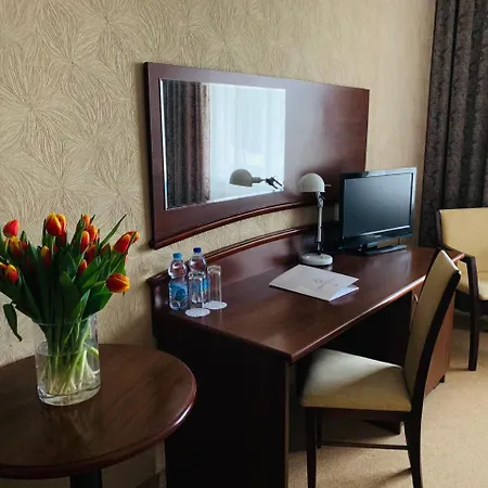 Hotel Rozdroze Nieborów Esterno foto